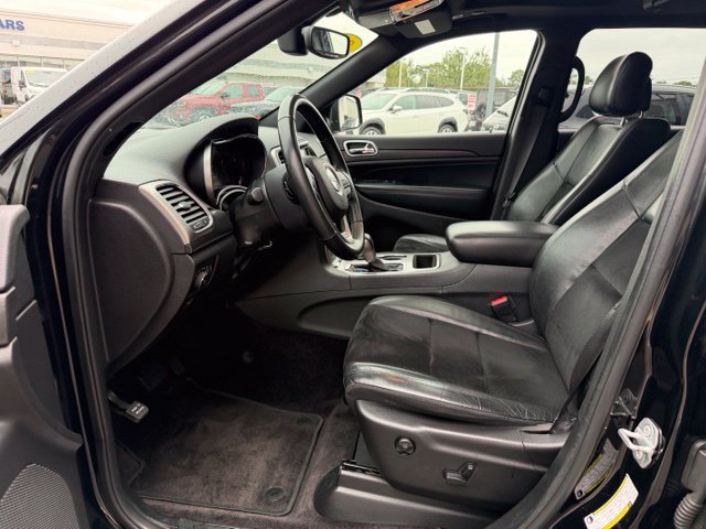 Used 2018 Jeep Grand Cherokee Altitude AWD/4WD image 7