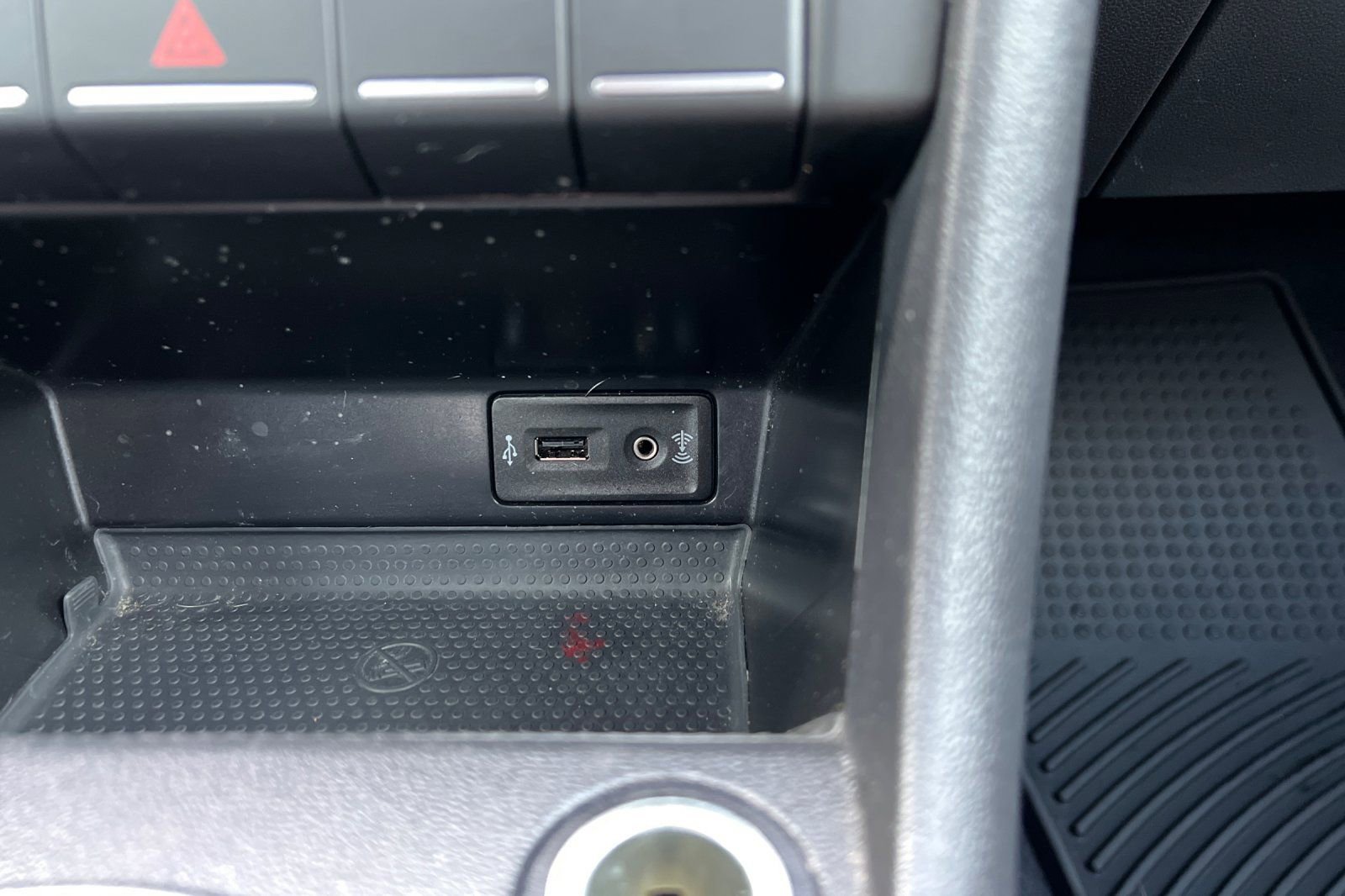 Used 2017 Volkswagen Beetle 1.8T image 38