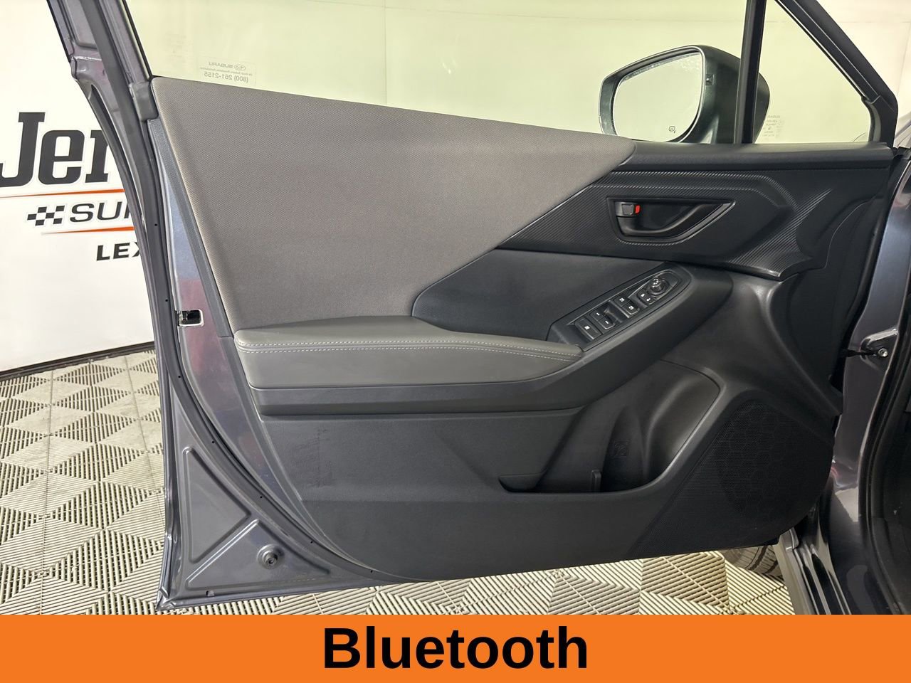 Used 2025 Subaru Crosstrek 2.0i Premium image 9