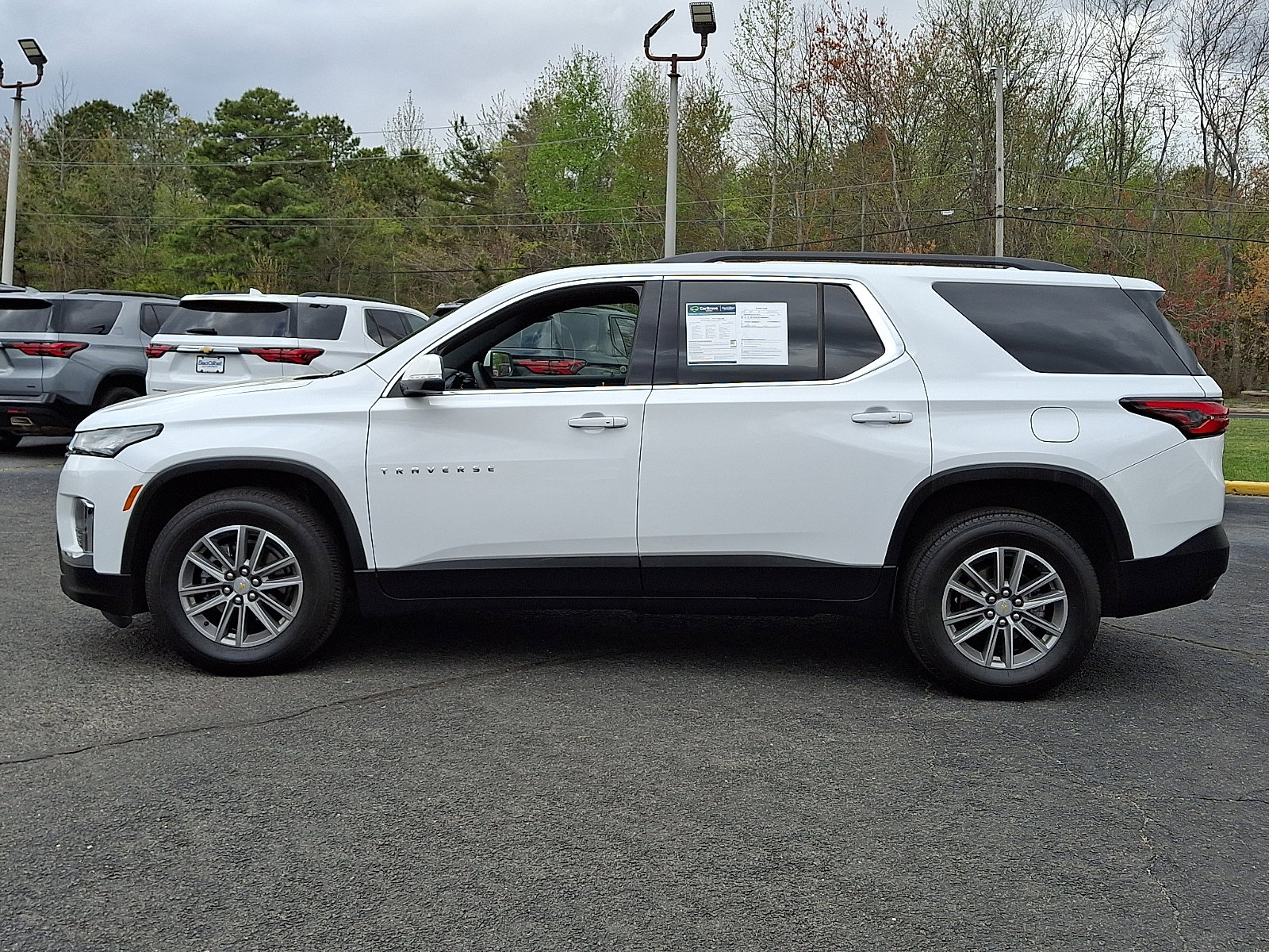 Certified 2023 Chevrolet Traverse LT w/ LPO, Floor Liner Package AWD/4WD image 4