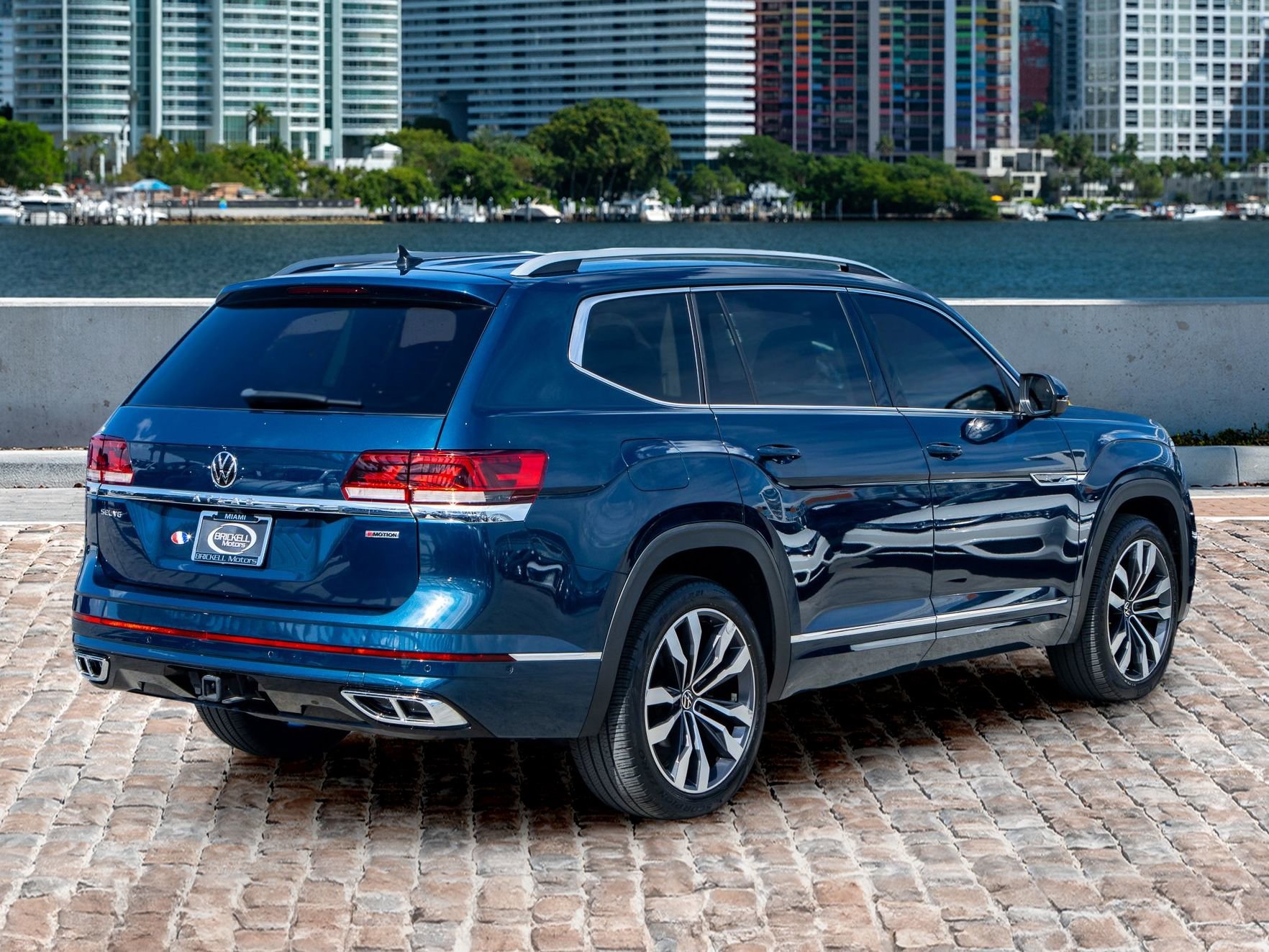 Used 2022 Volkswagen Atlas SEL Premium image 5