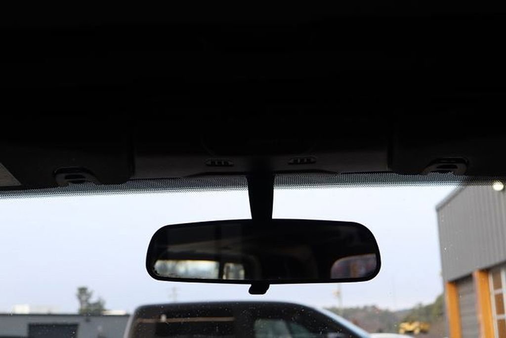 Used 2020 Jeep Gladiator Sport image 27