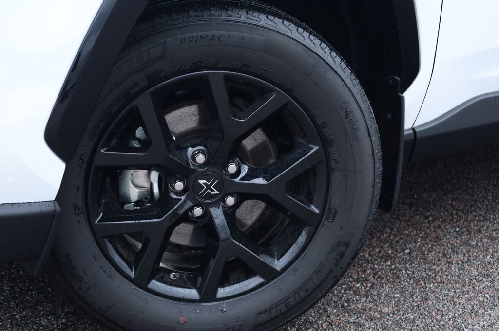 Used 2025 Toyota RAV4 XLE image 21