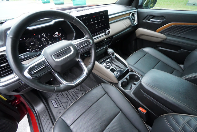 Used 2023 GMC Canyon Denali AWD/4WD image 22