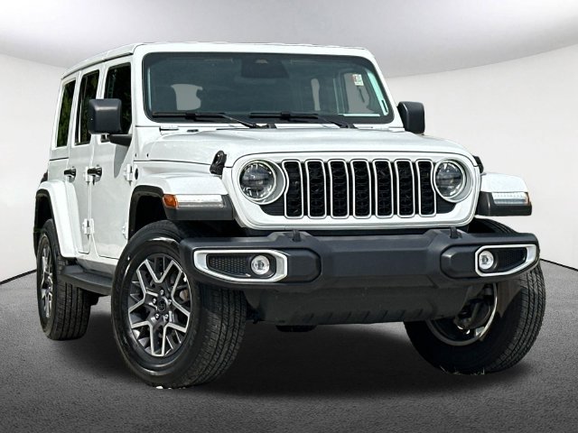 Used 2026 Jeep Wrangler Unlimited Sahara AWD/4WD image 14