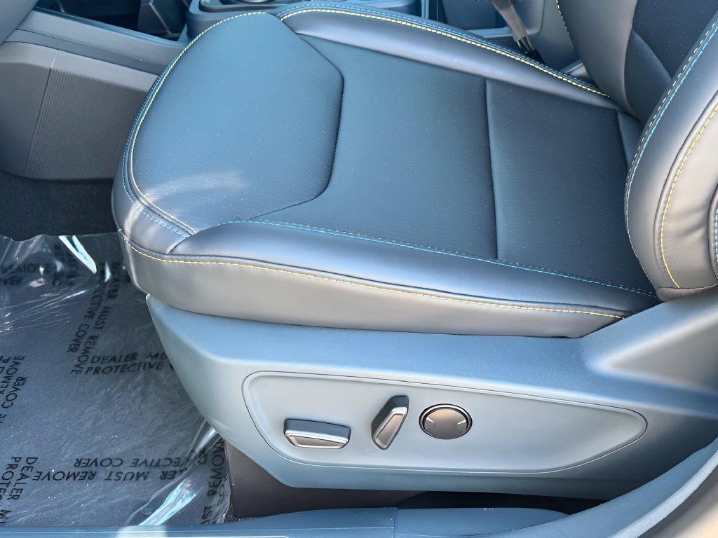 New 2026 Ford Maverick Lobo AWD/4WD image 25