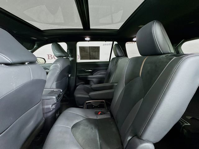 Used 2025 Toyota Grand Highlander AWD Hybrid image 29