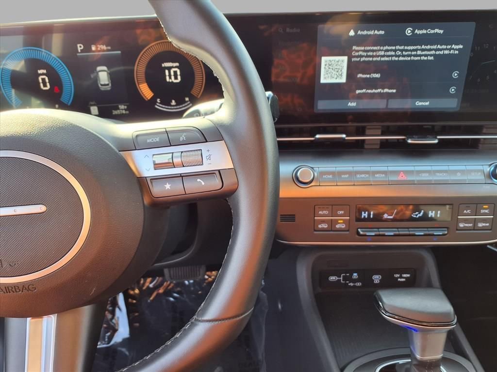Used 2025 Hyundai Kona SEL image 12