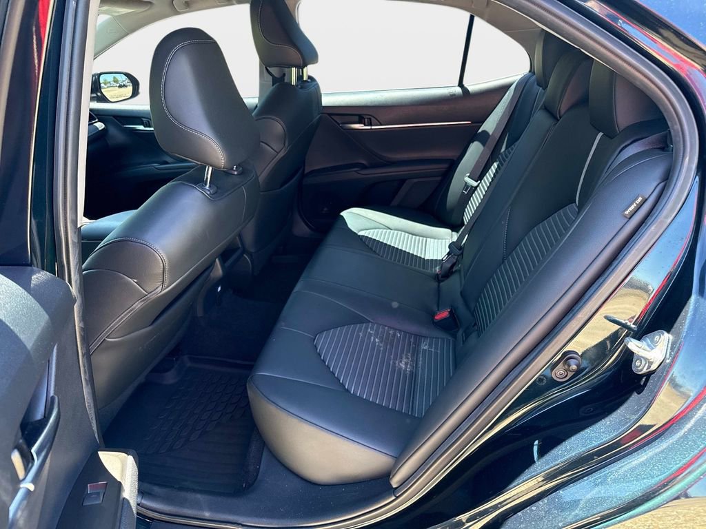 Used 2021 Toyota Camry SE FWD image 13
