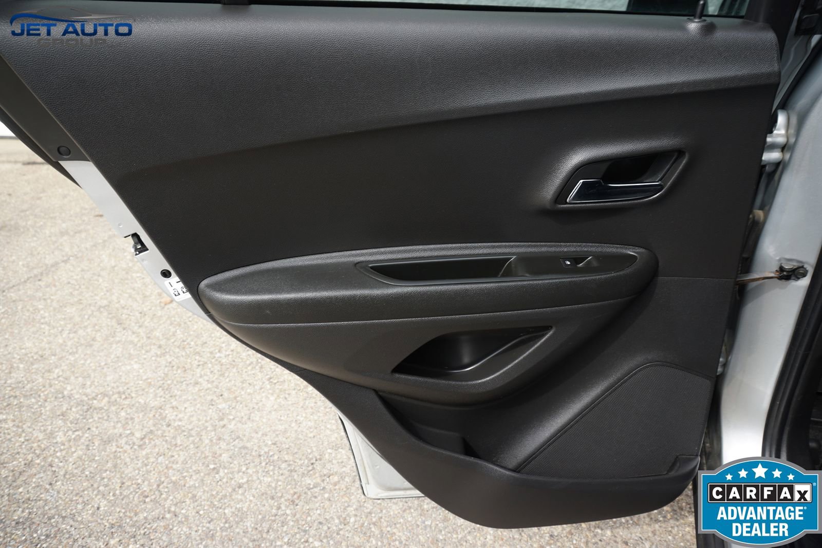 Used 2020 Chevrolet Trax LT w/ LT Convenience Package image 20