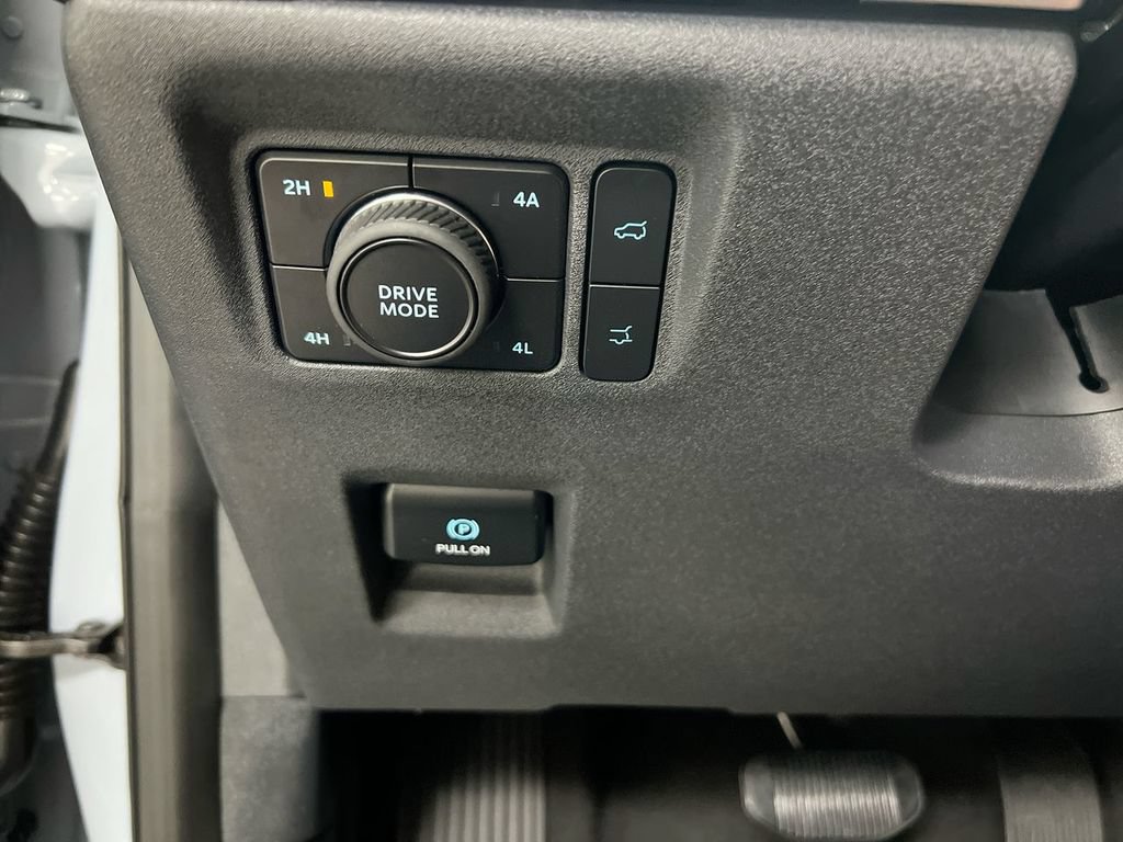 Used 2026 Ford Expedition Active AWD/4WD image 19