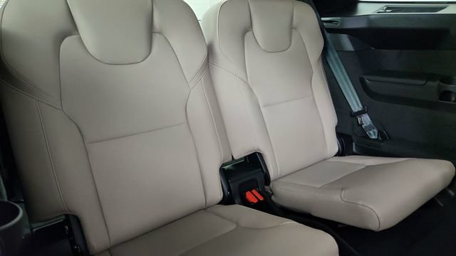 Used 2026 Volvo XC90 B6 Plus w/ Protection Package AWD/4WD image 32