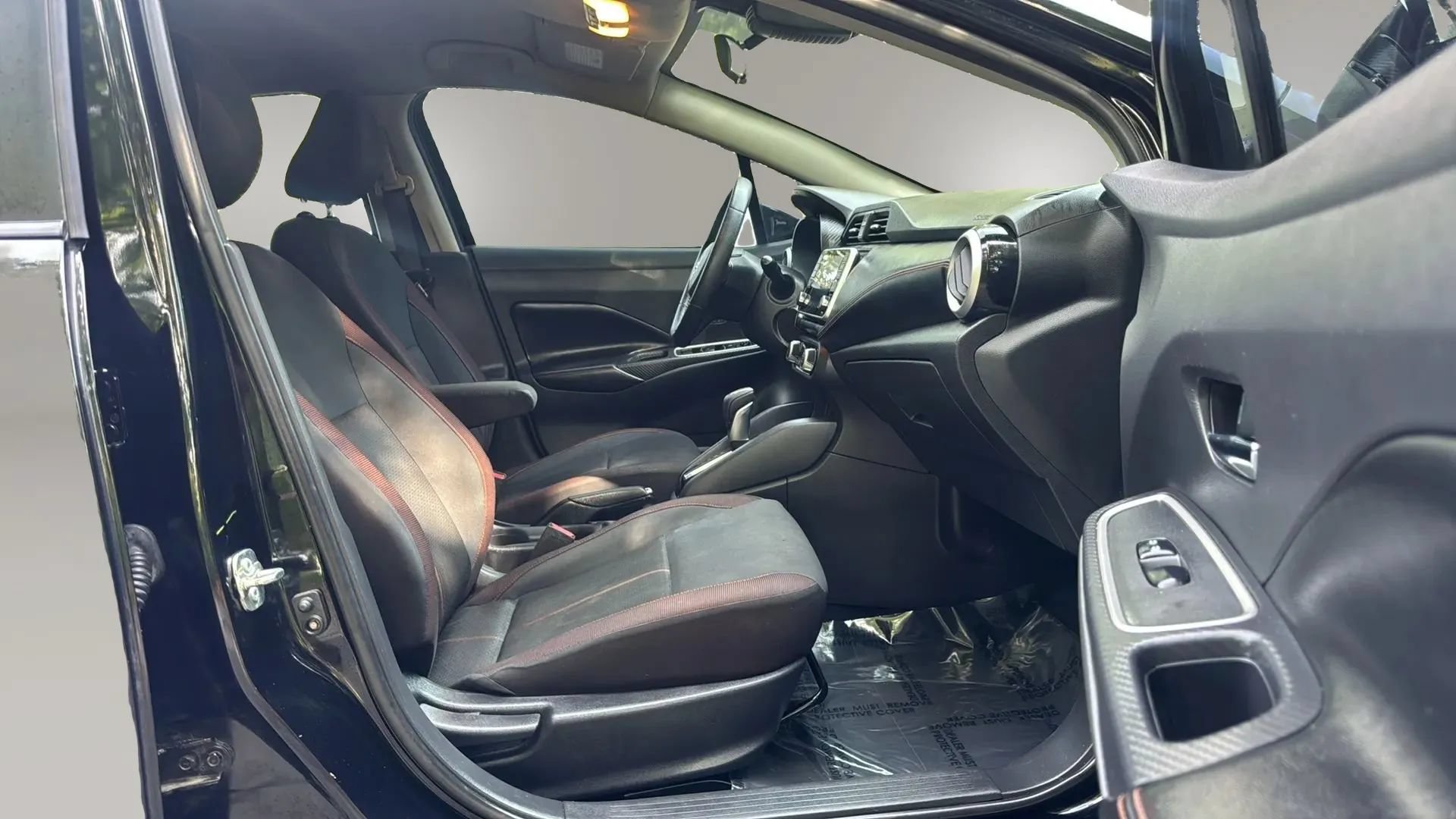 Used 2020 Nissan Versa SR w/ Convenience Package FWD image 11