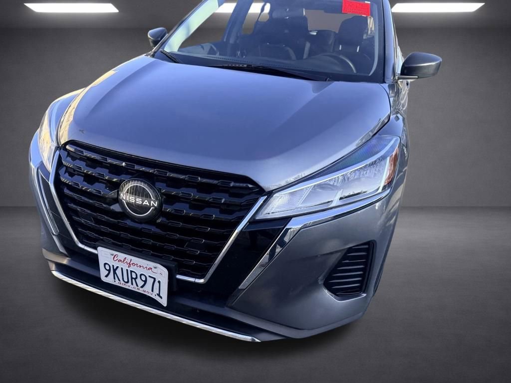Used 2022 Nissan Kicks S FWD image 8