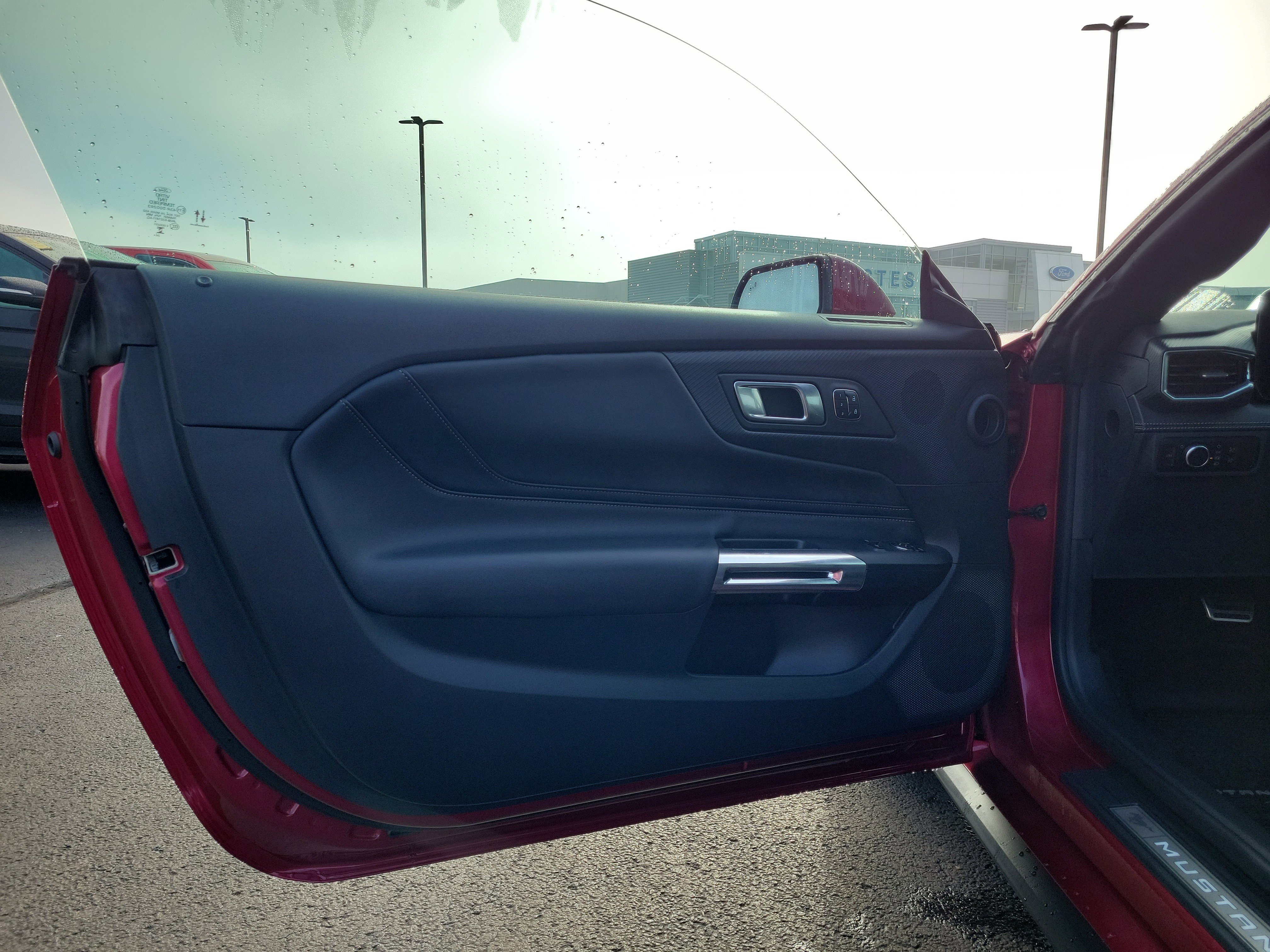 Used 2025 Ford Mustang GT Premium image 12