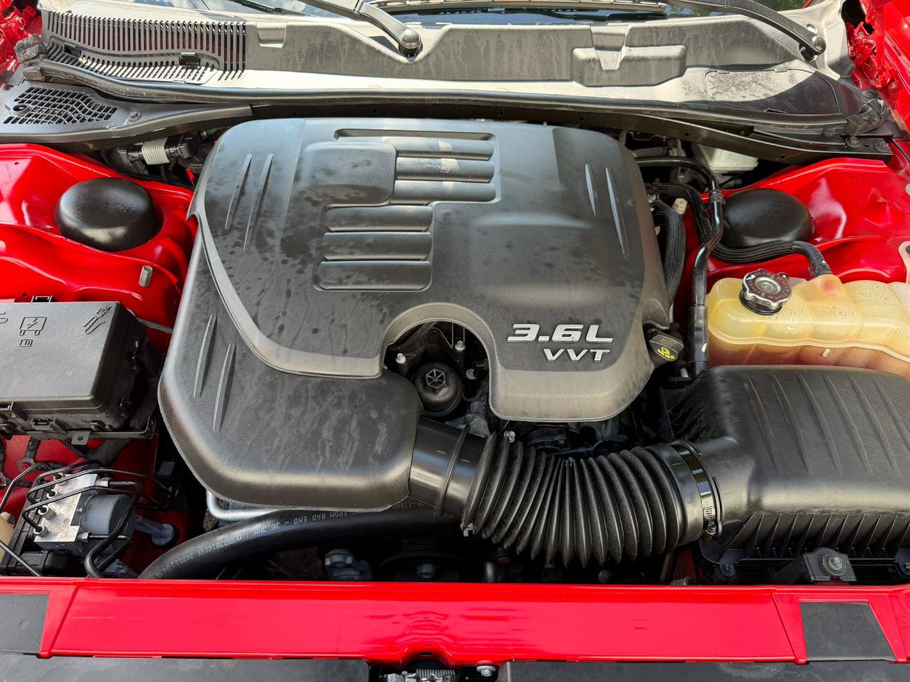 Used 2018 Dodge Challenger SXT RWD image 22
