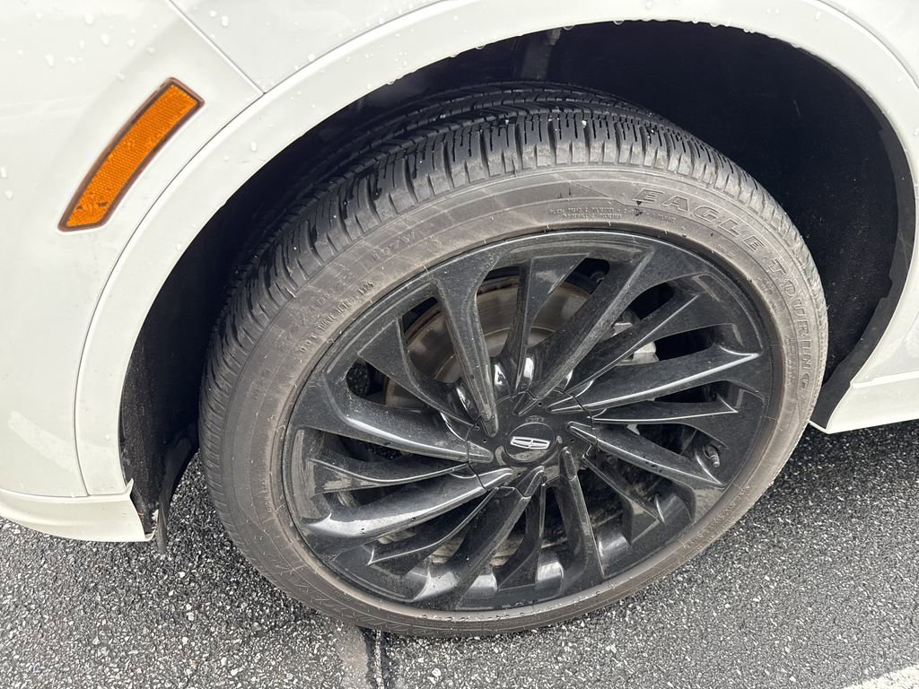 Used 2025 Lincoln Aviator Reserve w/ Equipment Group 201A image 7