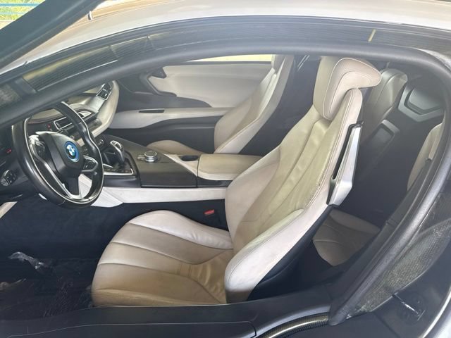 Used 2019 BMW i8 Coupe AWD/4WD image 2