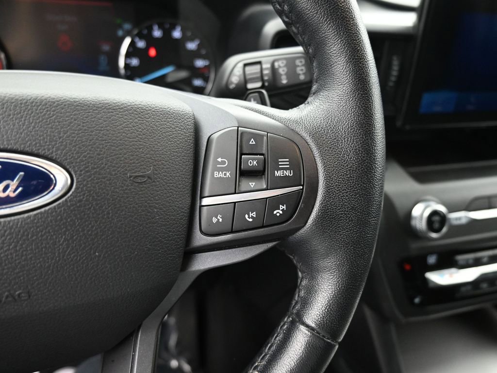 Used 2020 Ford Explorer XLT w/ Comfort Package AWD/4WD image 28