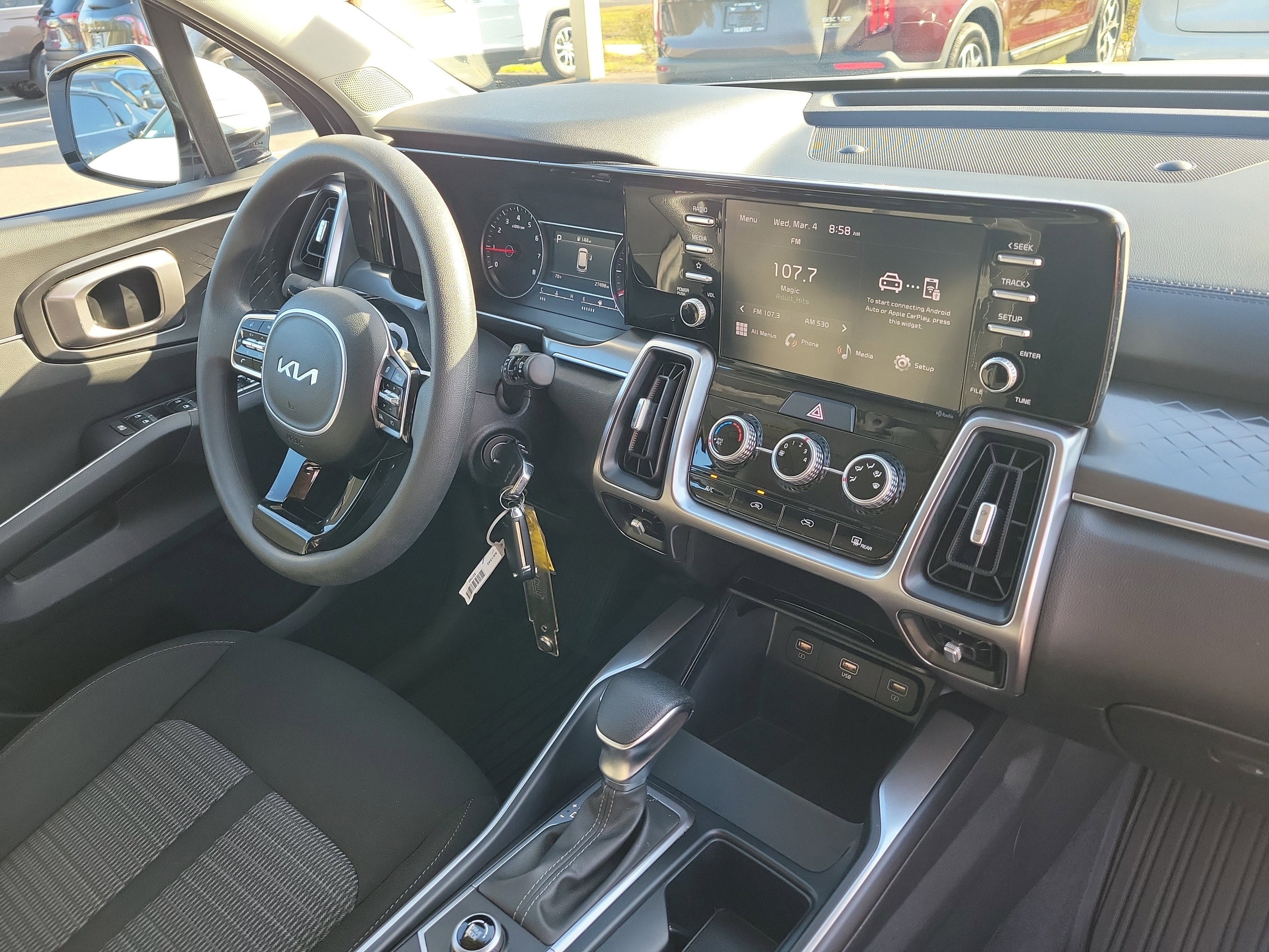 Certified 2023 Kia Sorento LX image 8