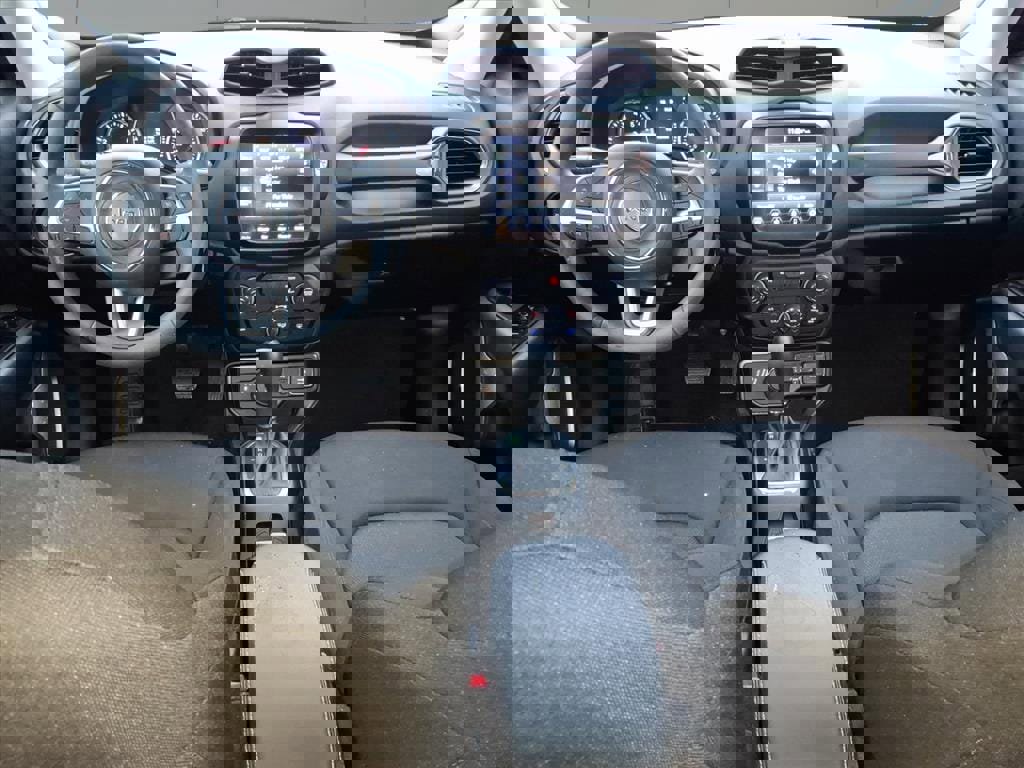 Used 2023 Jeep Renegade Latitude image 7