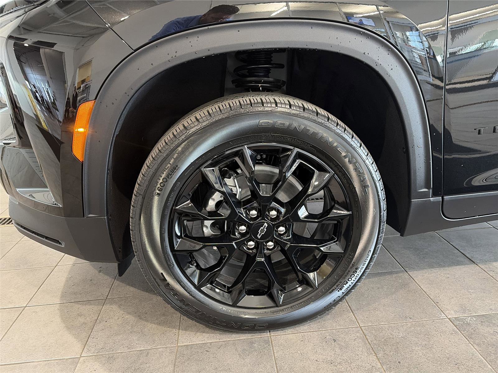 New 2026 Chevrolet Traverse LT w/ Midnight/Sport Edition FWD image 10