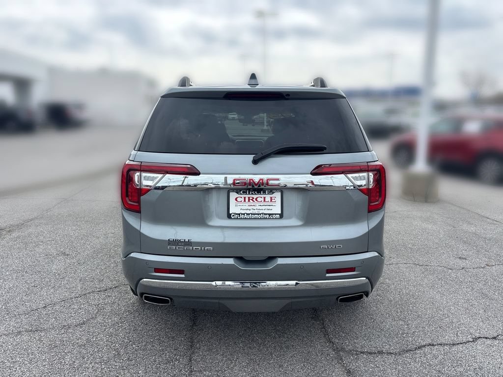 Used 2023 GMC Acadia Denali w/ Denali Ultimate Package AWD/4WD image 6