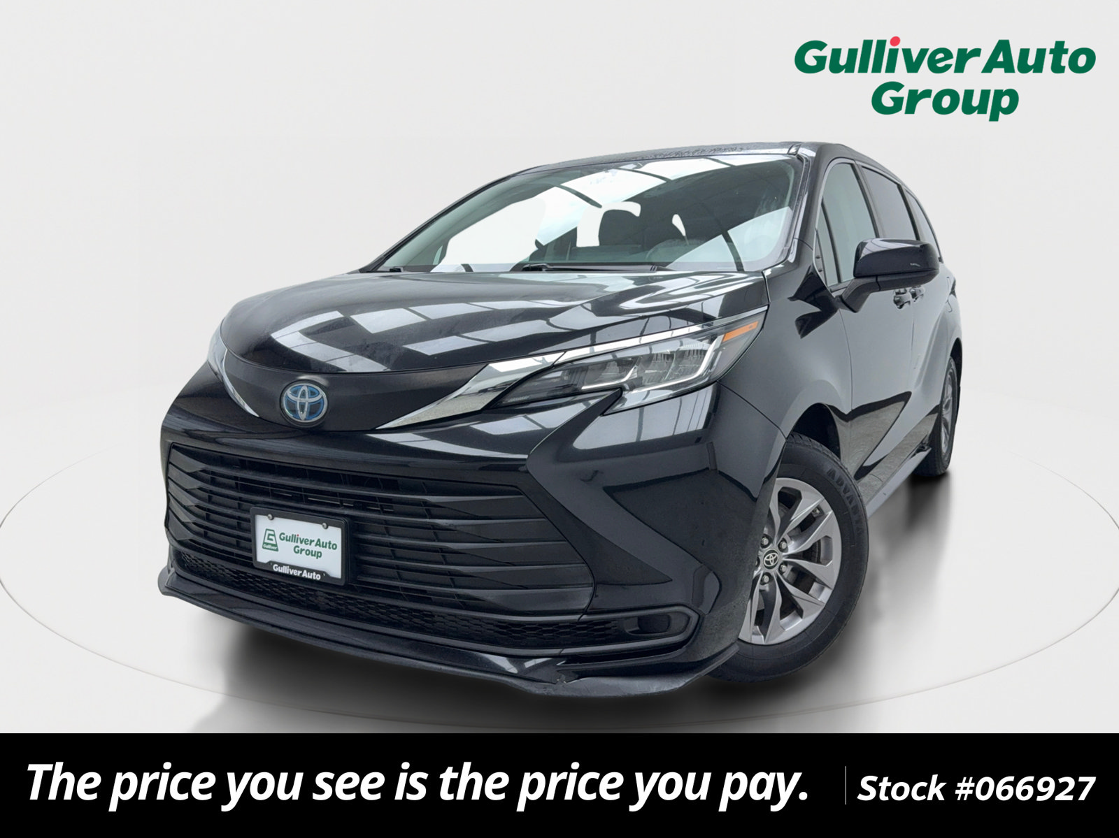 Used 2021 Toyota Sienna LE FWD image 1