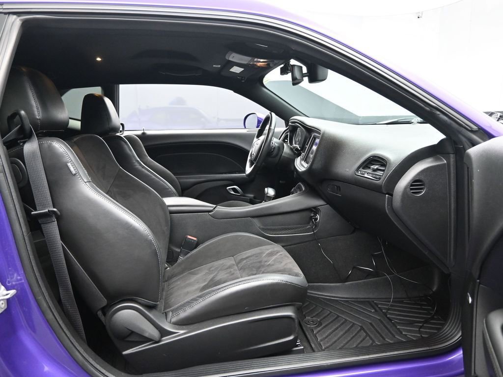 Used 2019 Dodge Challenger R/T Scat Pack w/ Widebody Package image 32