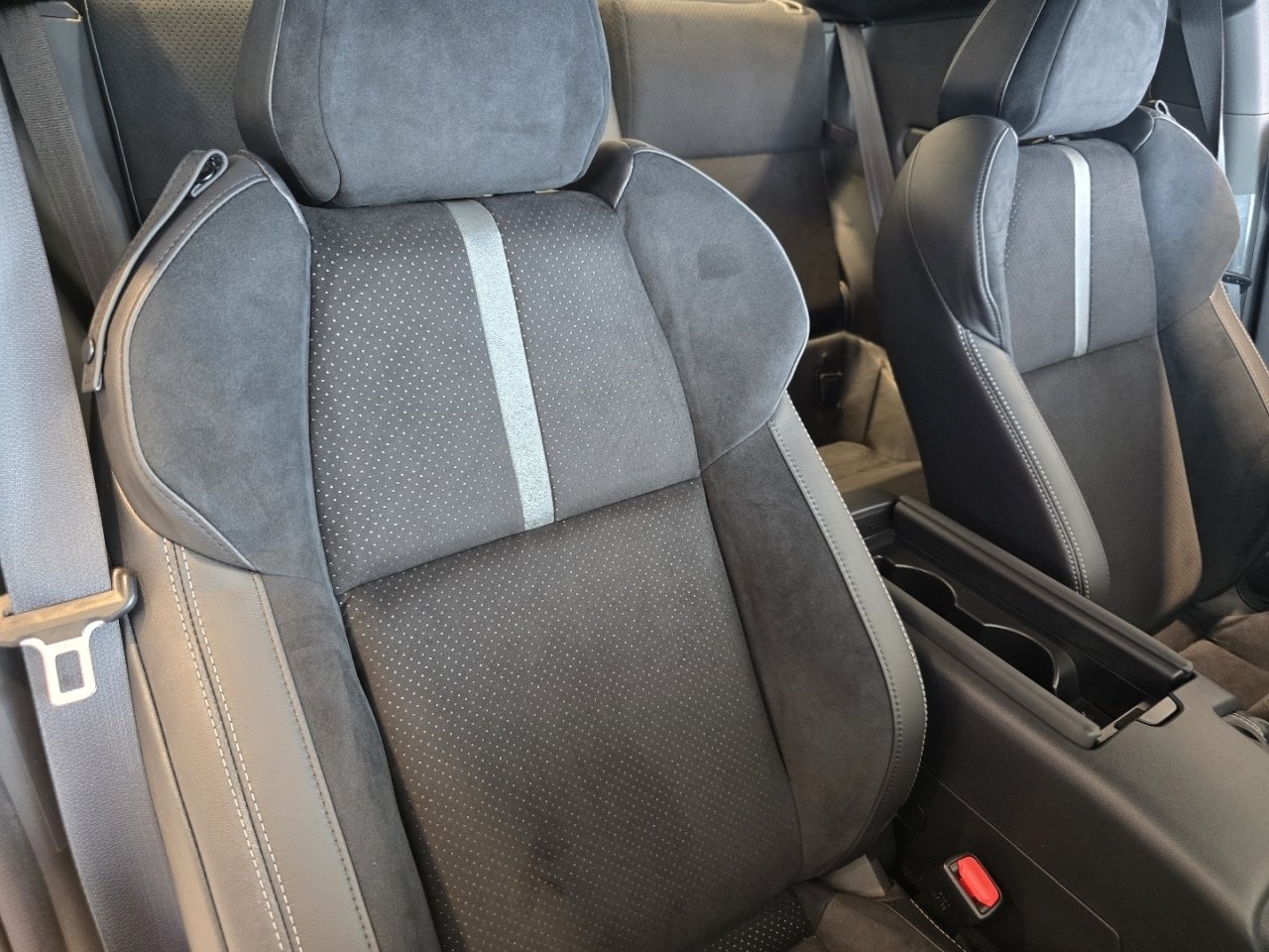 New 2026 Toyota GR86 Premium RWD image 18