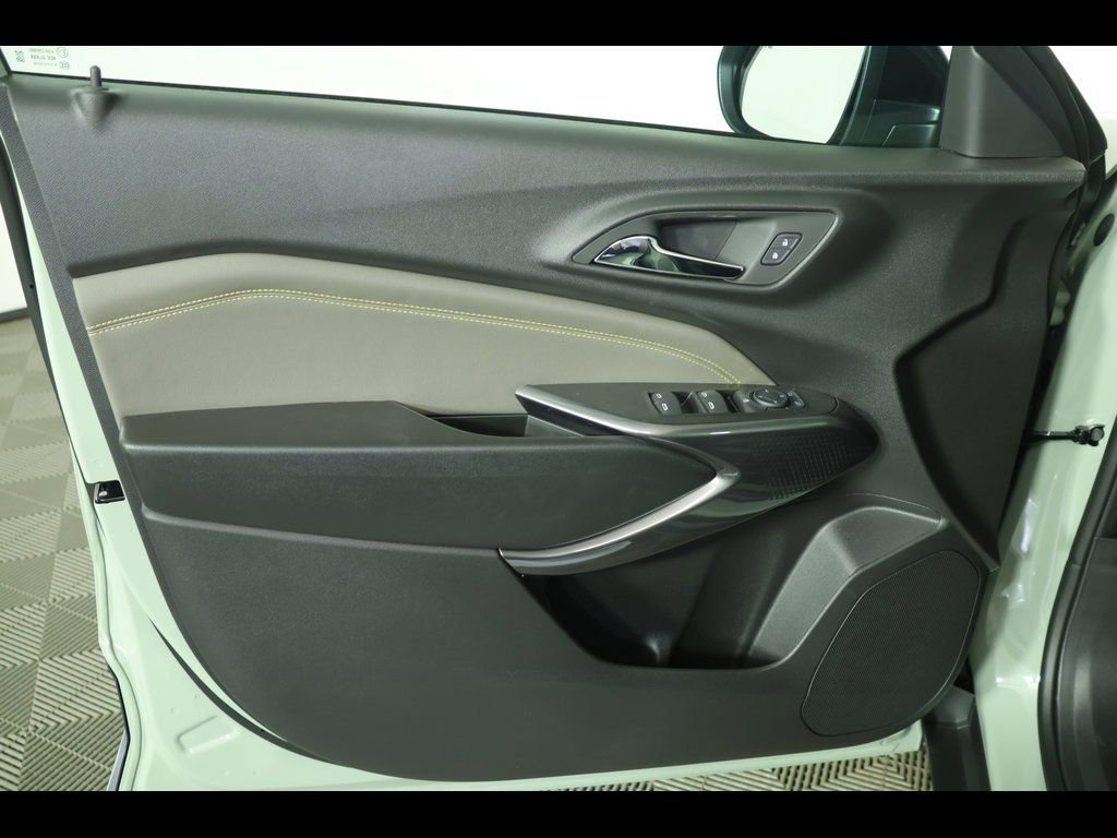 New 2026 Chevrolet Trax ACTIV w/ Driver Confidence Package image 19