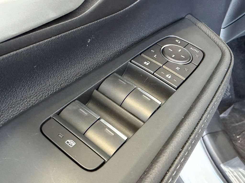 New 2026 Toyota Grand Highlander AWD Hybrid image 16
