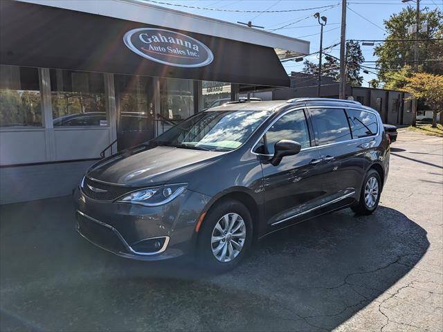 Used 2018 Chrysler Pacifica Touring-L