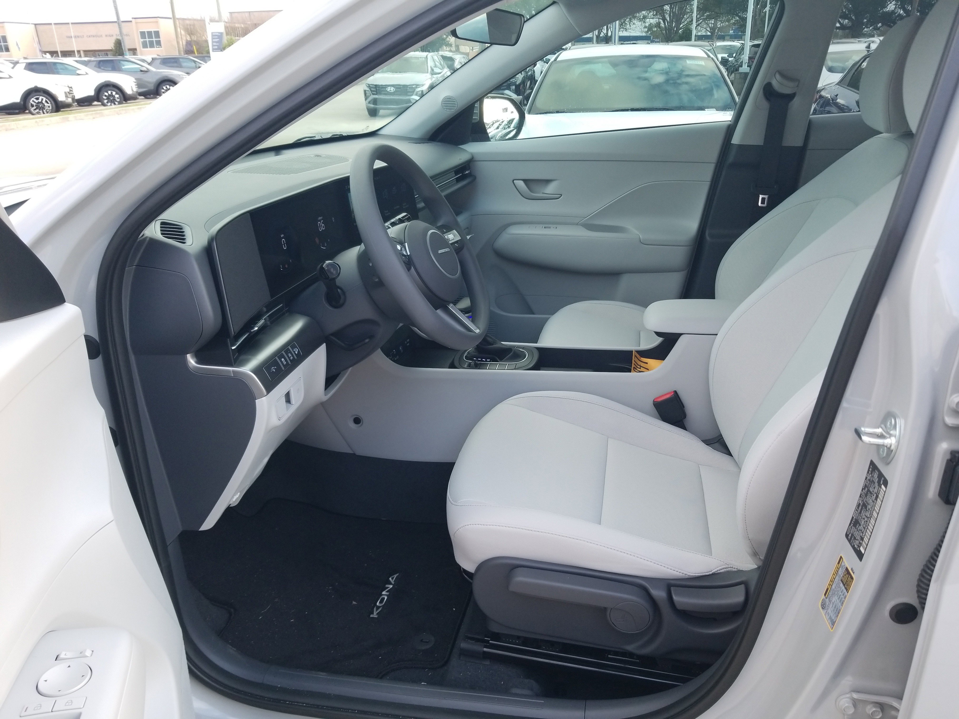 New 2026 Hyundai Kona SE image 10