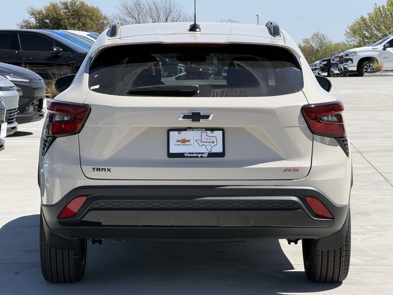 New 2026 Chevrolet Trax RS w/ Sunroof Package FWD image 5