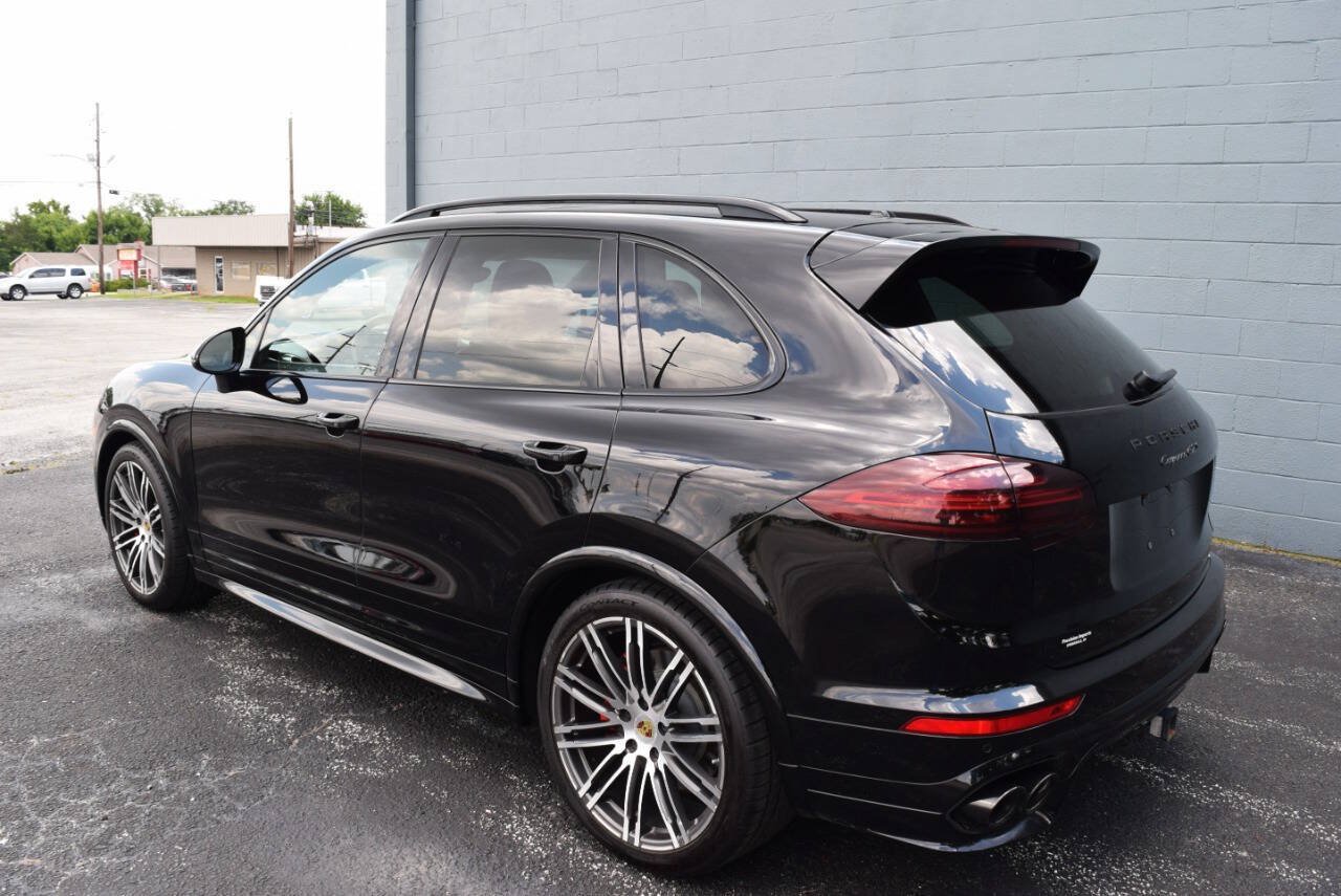 Used 2017 Porsche Cayenne GTS AWD/4WD image 8