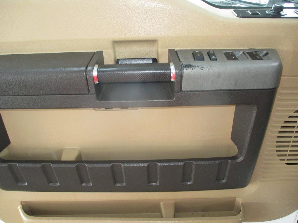 Used 2015 Ford F250 Lariat w/ Lariat Ultimate Package image 16