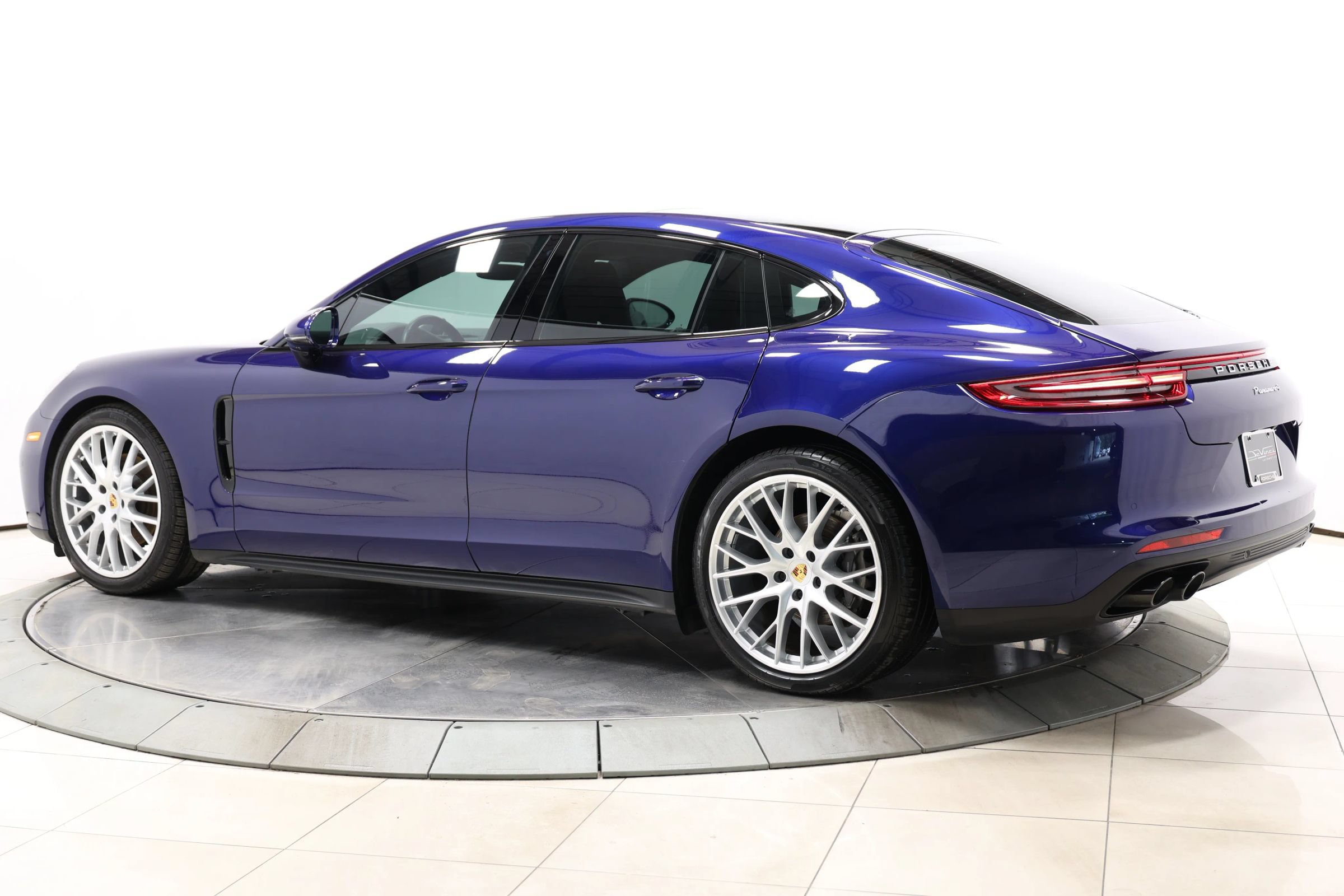 Used 2020 Porsche Panamera AWD/4WD image 66
