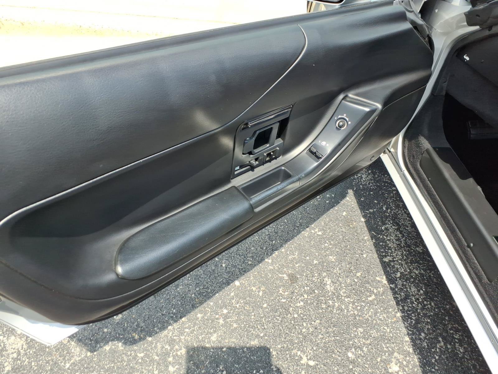 Used 1996 Chevrolet Corvette Coupe RWD image 23