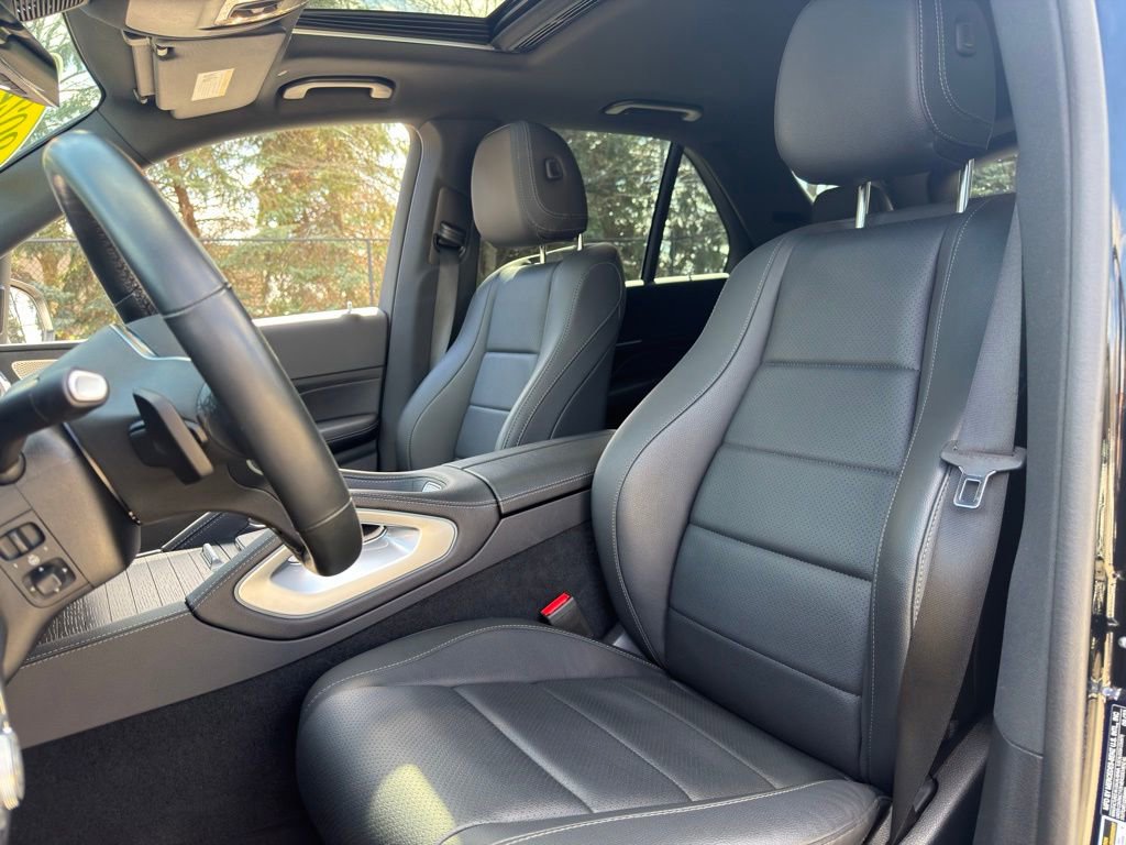 Used 2022 Mercedes-Benz GLE 350 4MATIC w/ Premium Package image 31