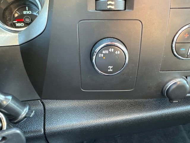 Used 2011 Chevrolet Silverado 1500 LT w/ All-Star Edition AWD/4WD image 24
