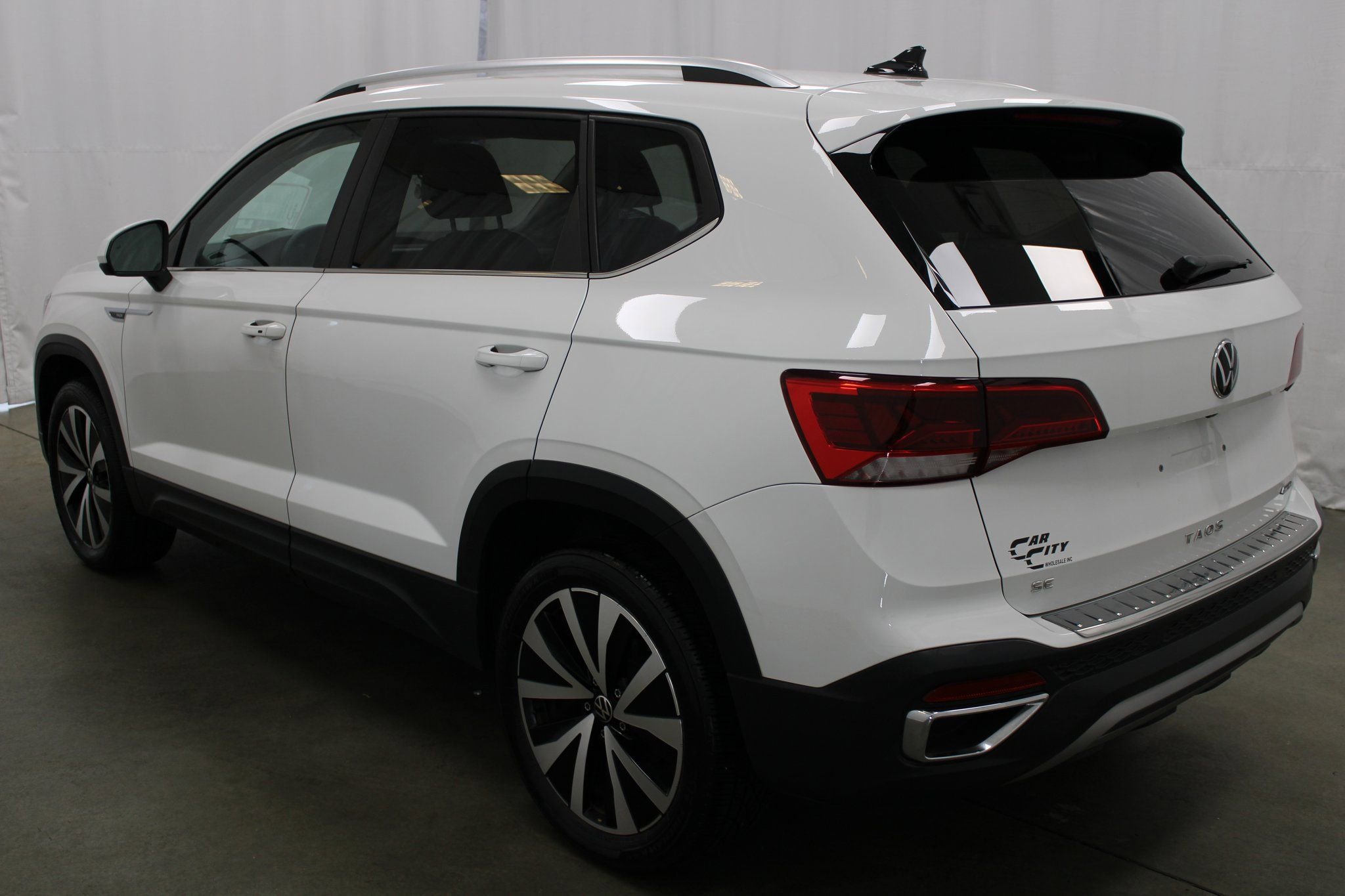 Used 2022 Volkswagen Taos SE image 8