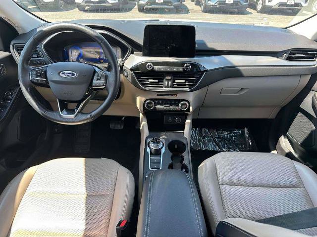 Certified 2021 Ford Escape Titanium AWD/4WD image 12
