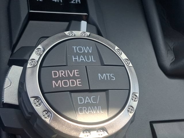 Used 2025 Toyota 4Runner TRD Off-Road Premium AWD/4WD image 24