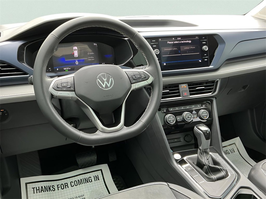 Used 2024 Volkswagen Taos SE w/ Panoramic Sunroof Package image 21