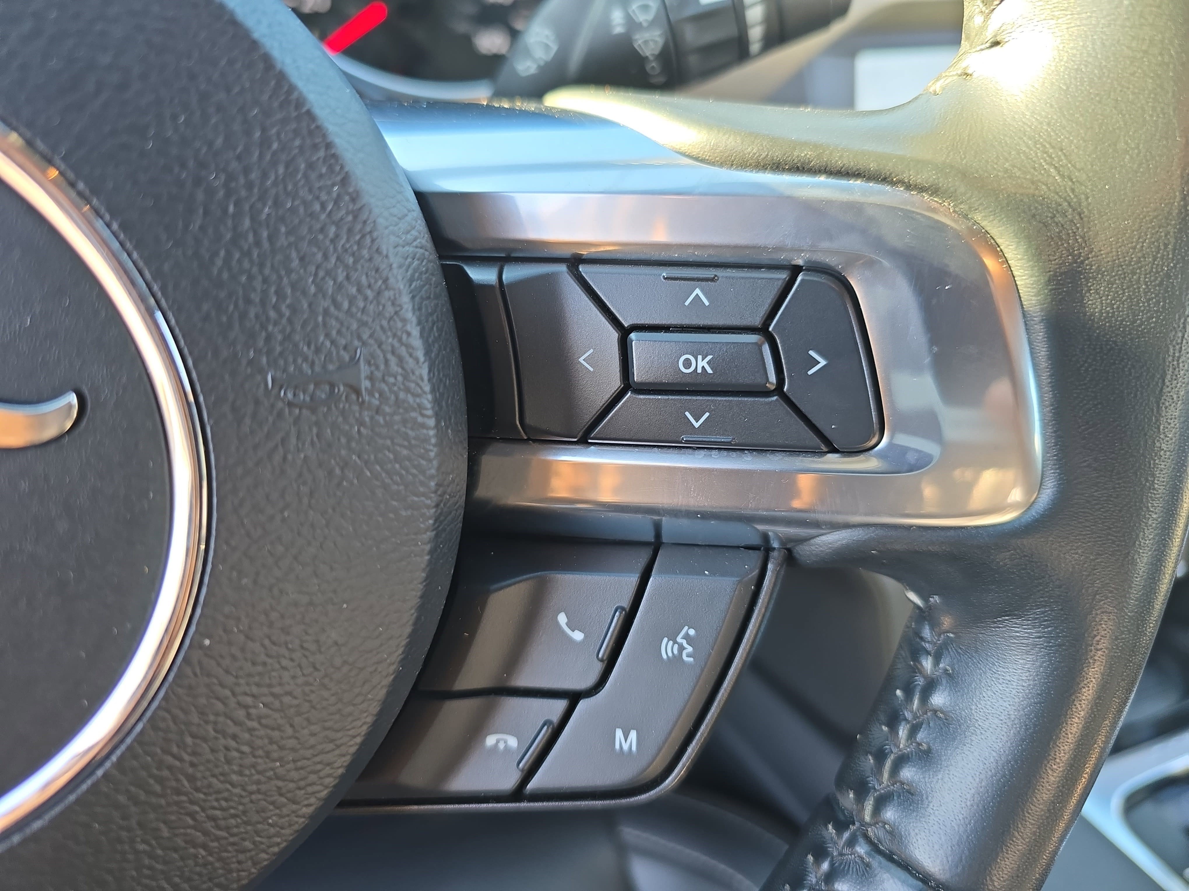 Used 2022 Ford Mustang Premium image 18