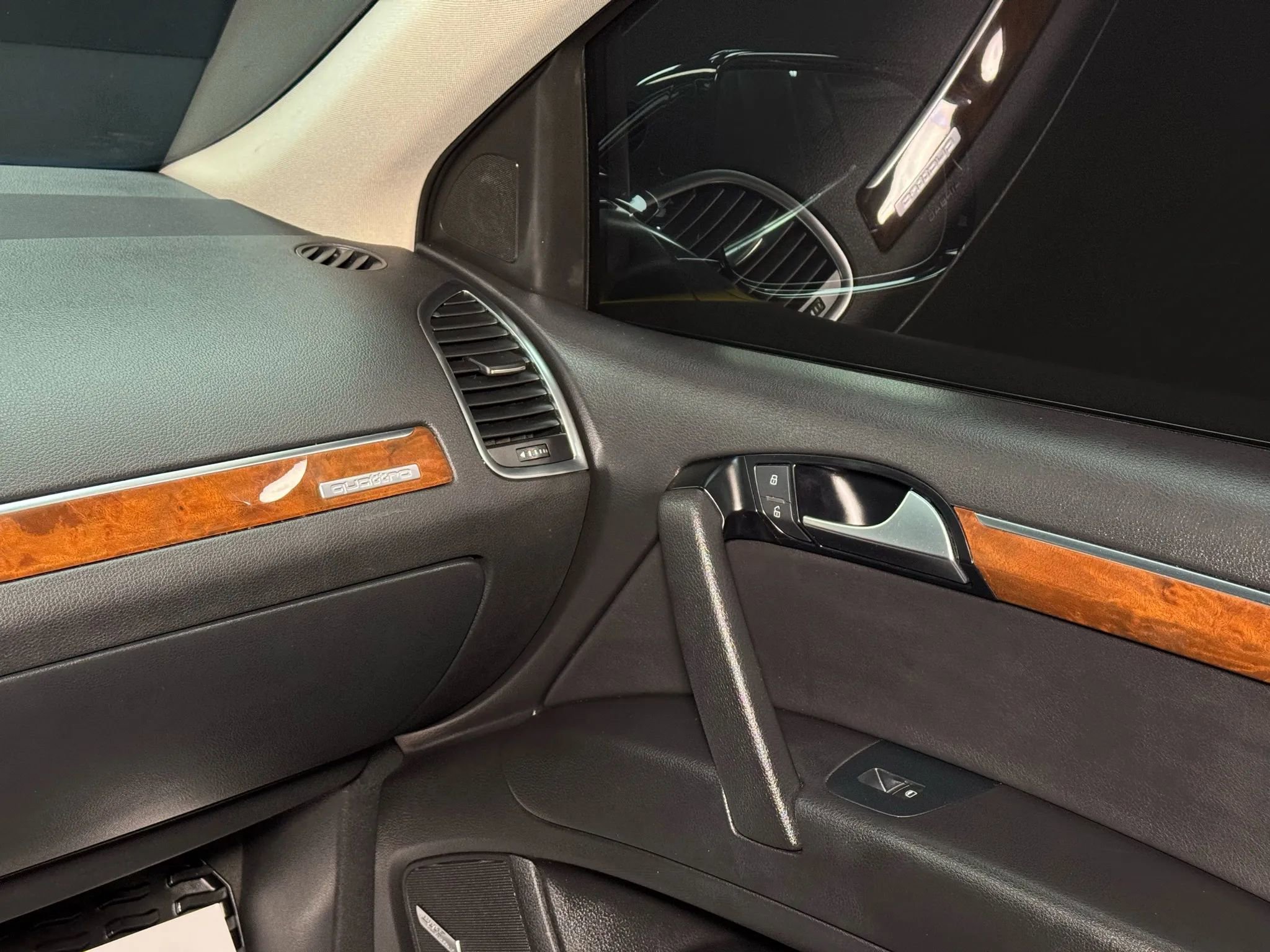 Used 2015 Audi Q7 3.0T Premium Plus w/ Premium Plus Package image 24