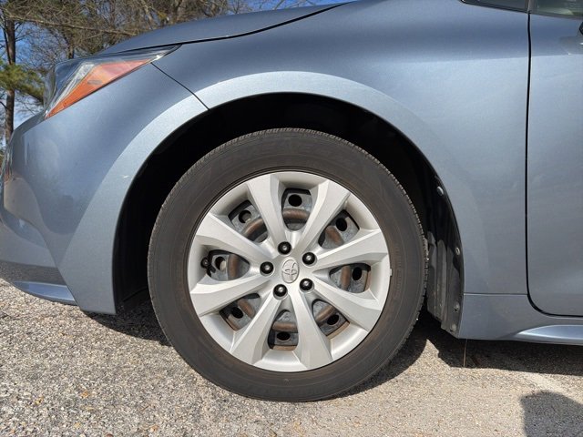 Used 2021 Toyota Corolla LE image 9