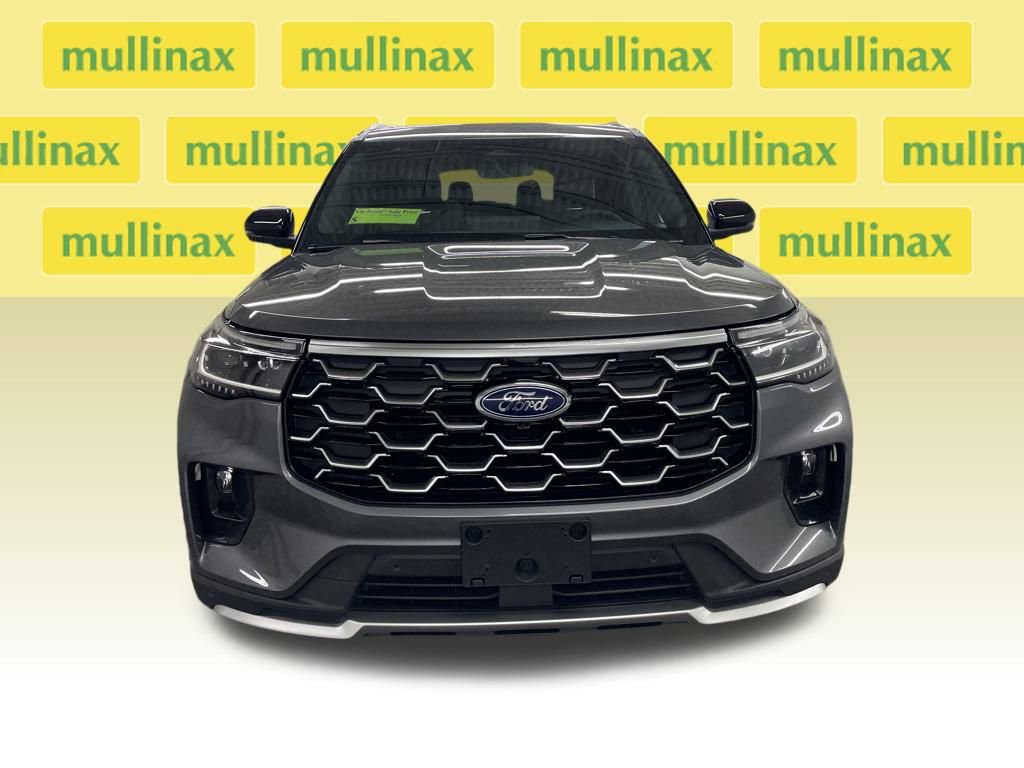 Certified 2025 Ford Explorer Platinum w/ LUX Leather Package image 16