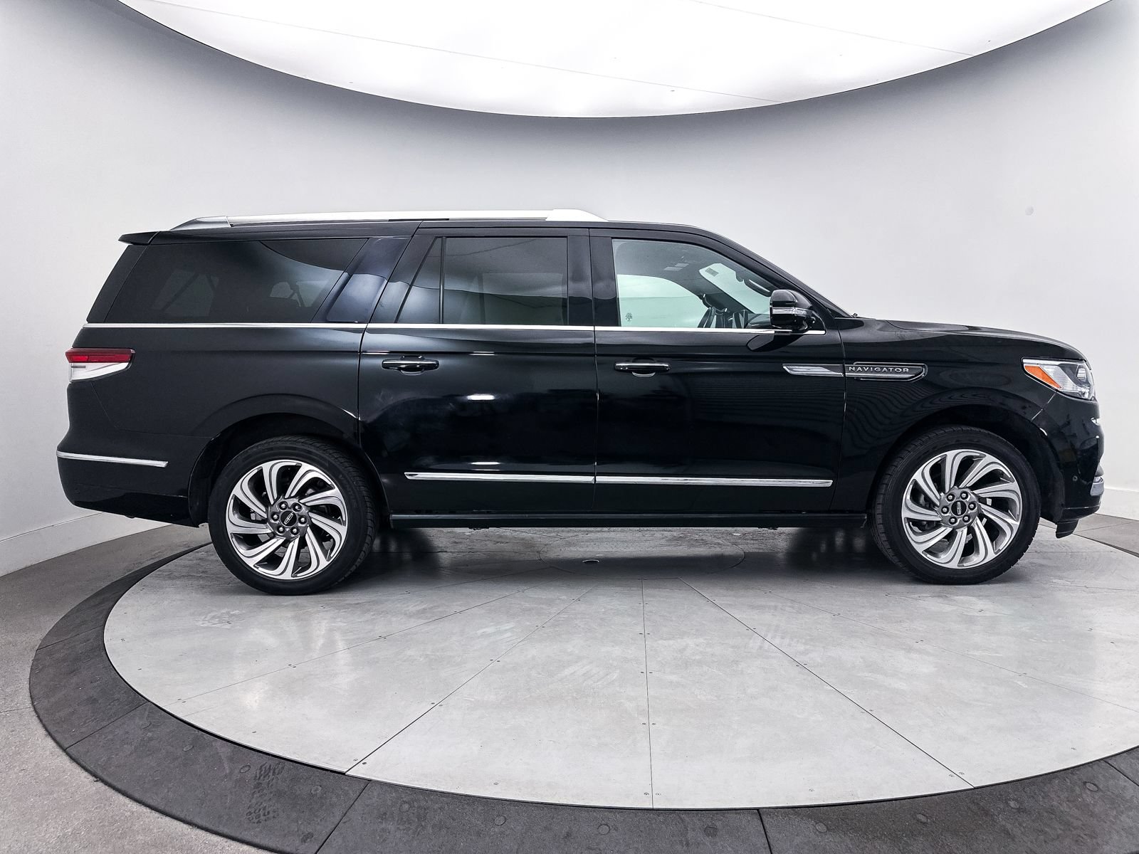 Used 2022 Lincoln Navigator L Reserve